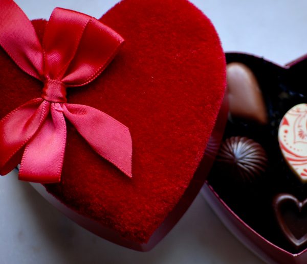 Kiss of Chocolate Gift Box Sale